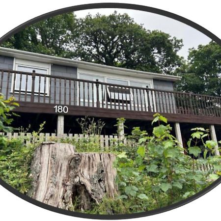 180 River View Cabin Caeathro Eksteriør billede